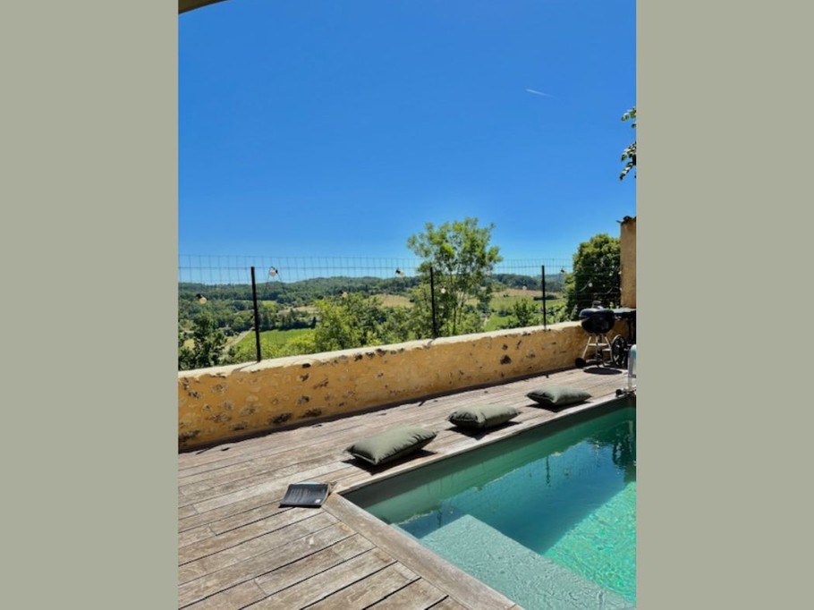 Terrasse + Piscine privée