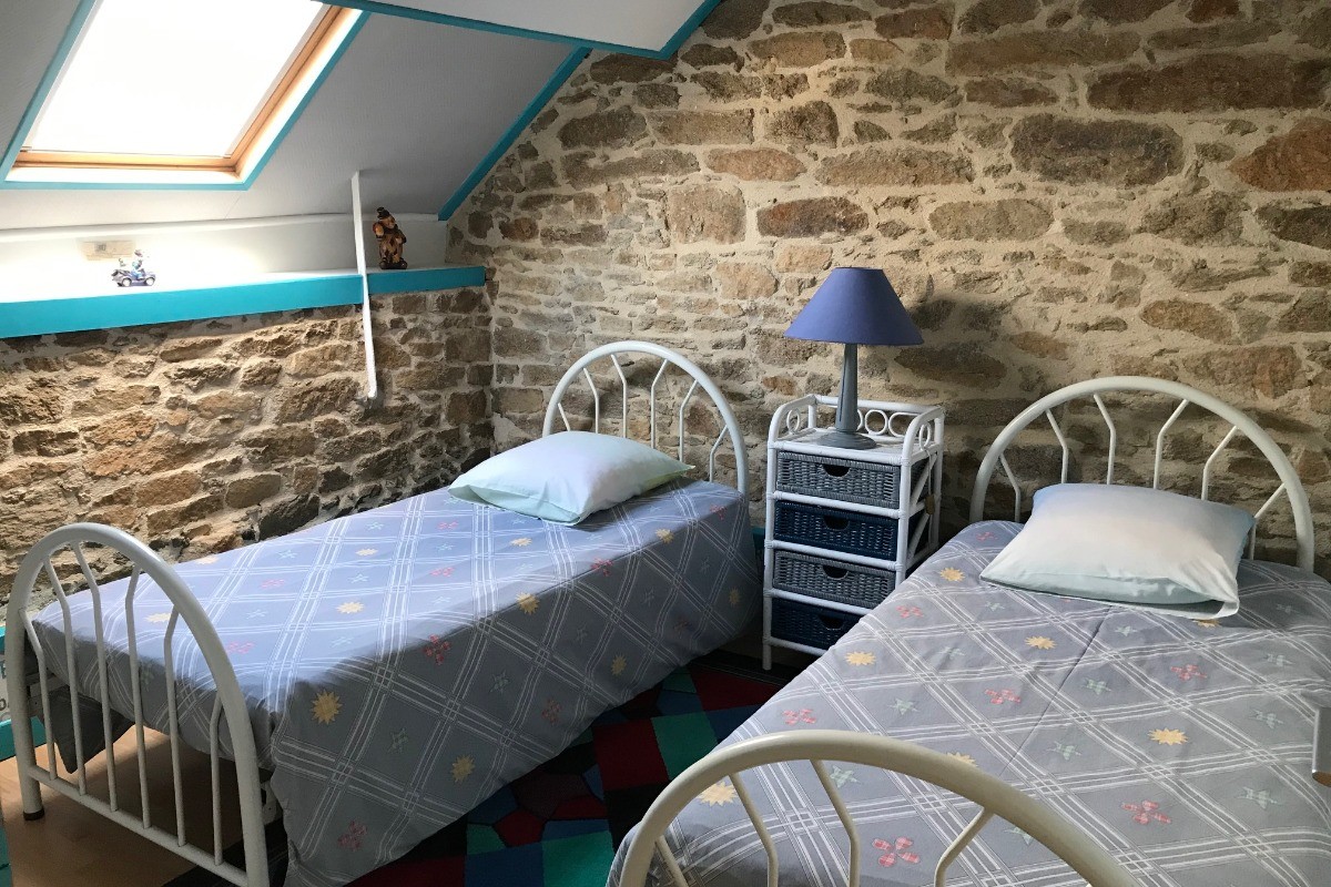 gîte "LE REPOS" chambre 2 lits 90