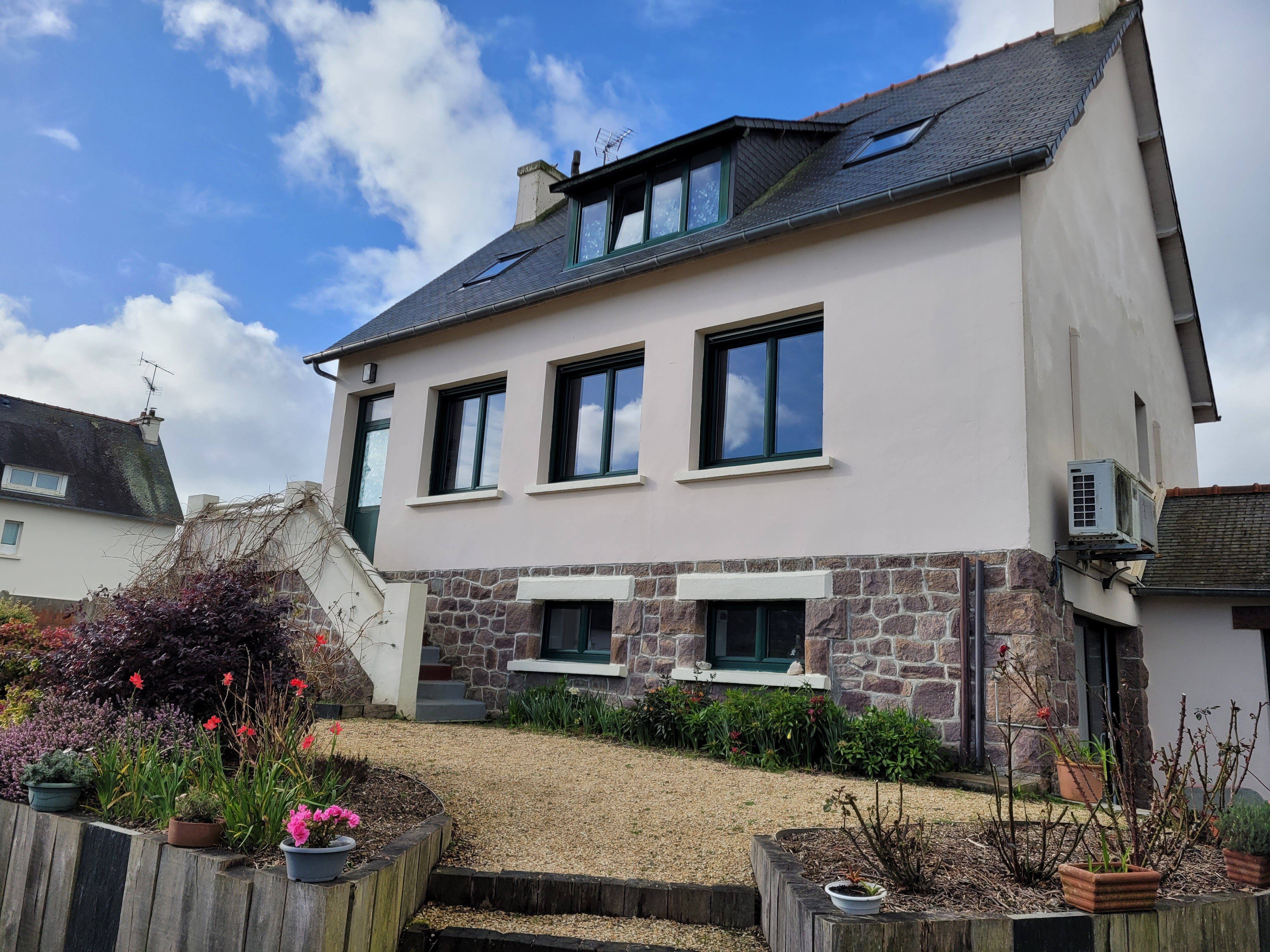 l'Ancre Violette, Bantas, Ploubazlanec, Loguivy, exterior view