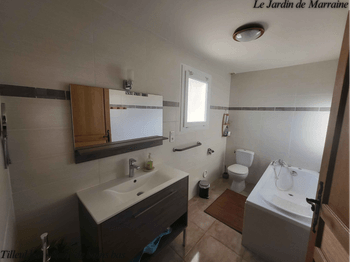 Salle d'eau Tilleul Bas.