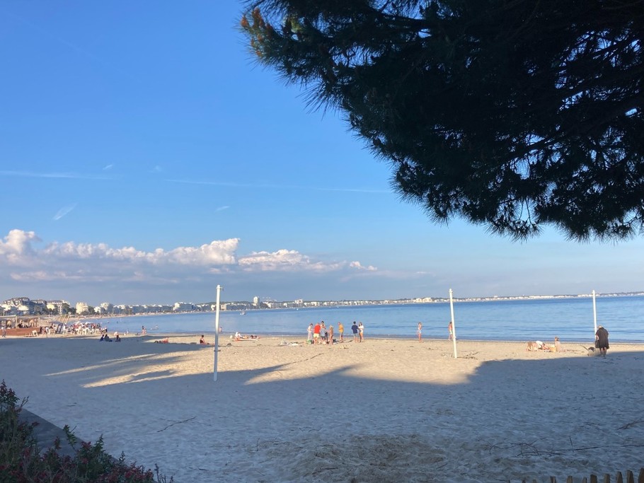 fin de journée devant notre immeuble