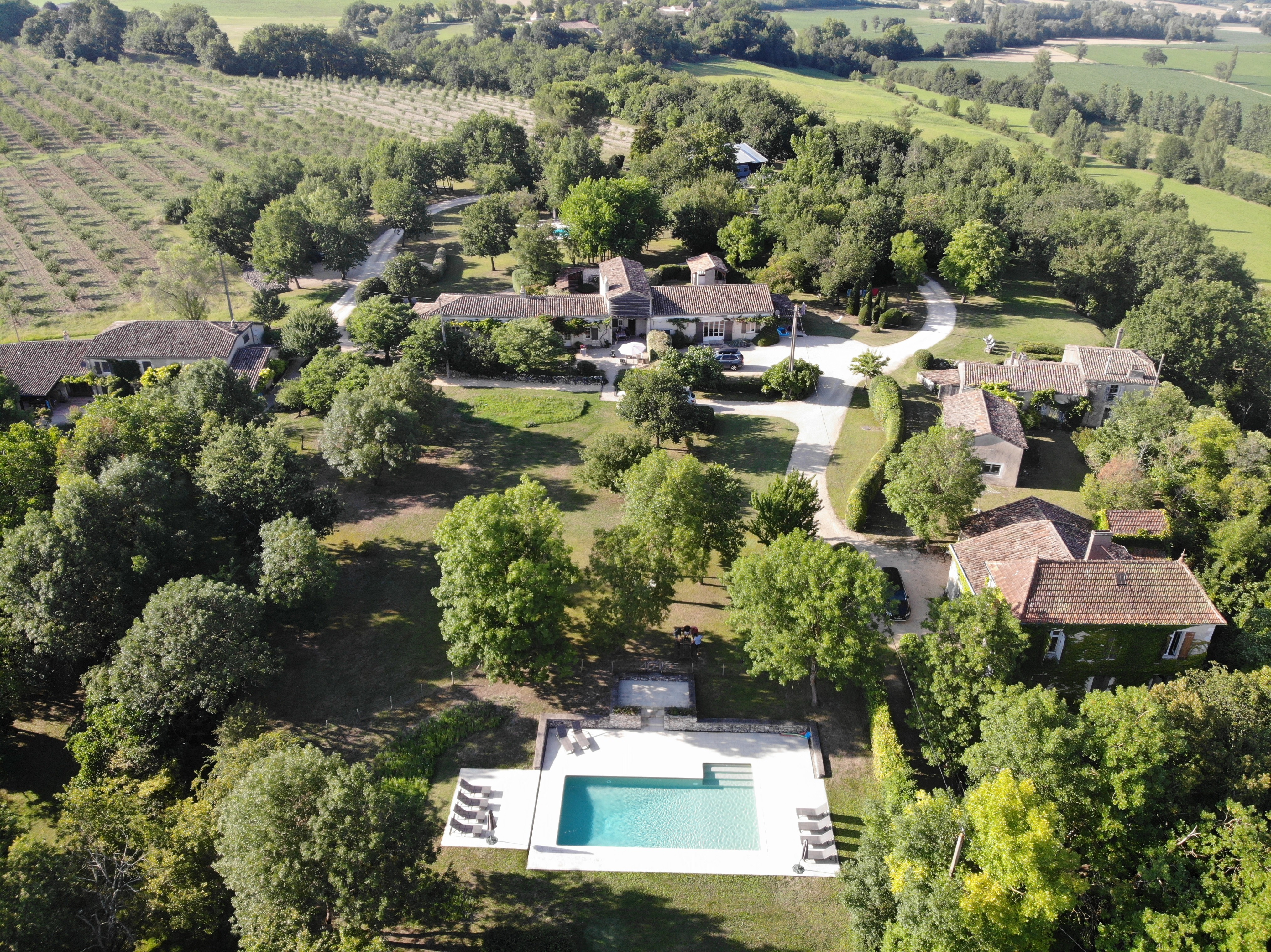 Domaine de vacances à Monflanquin vue du ciel