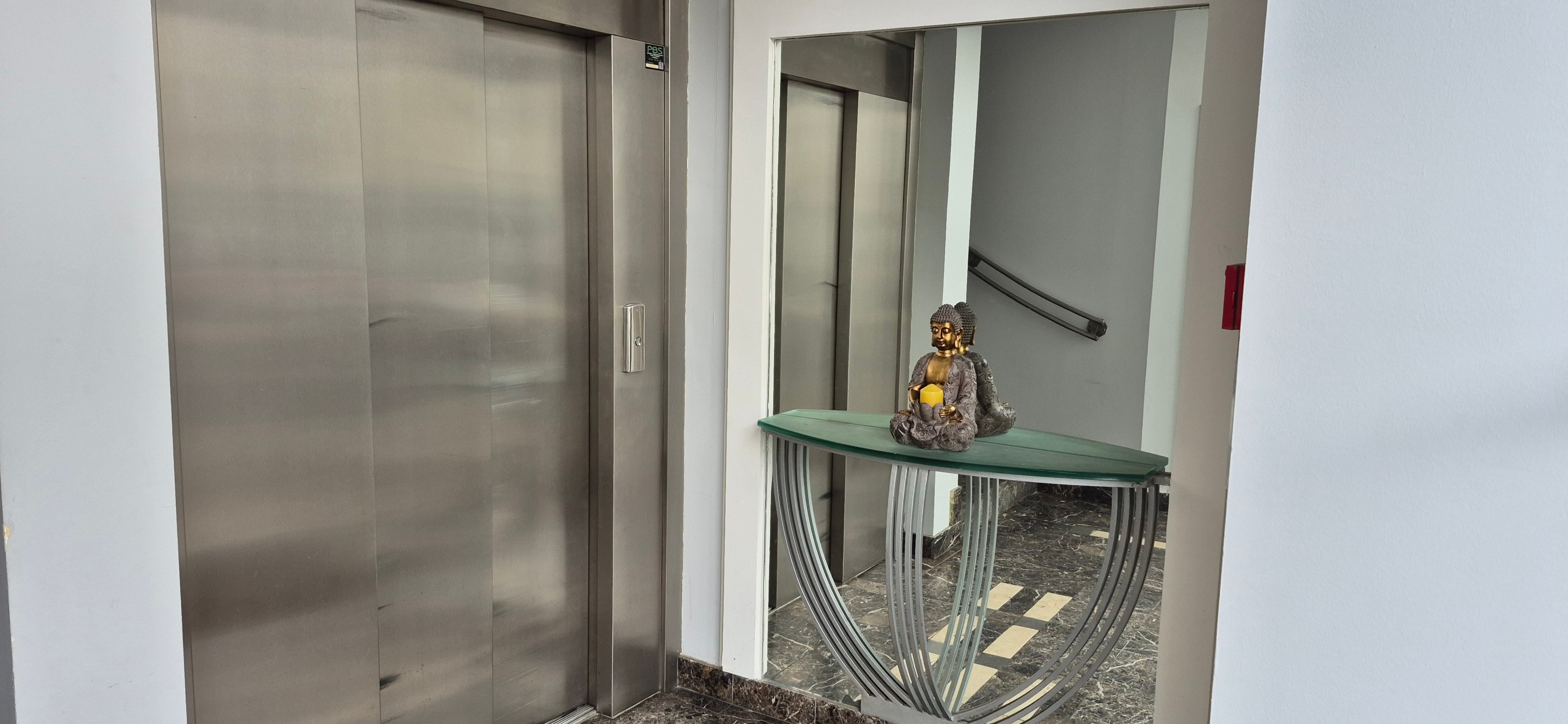 Ascenseur tous étages