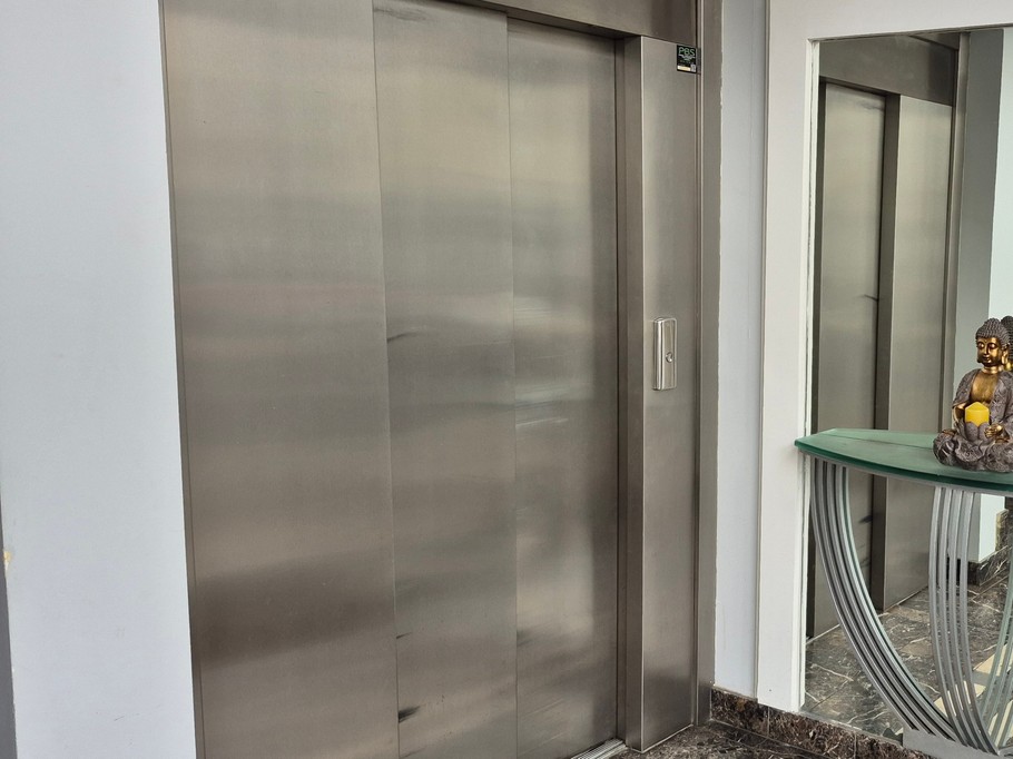 Ascenseur tous étages