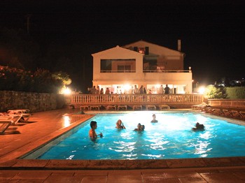 Piscine de nuit