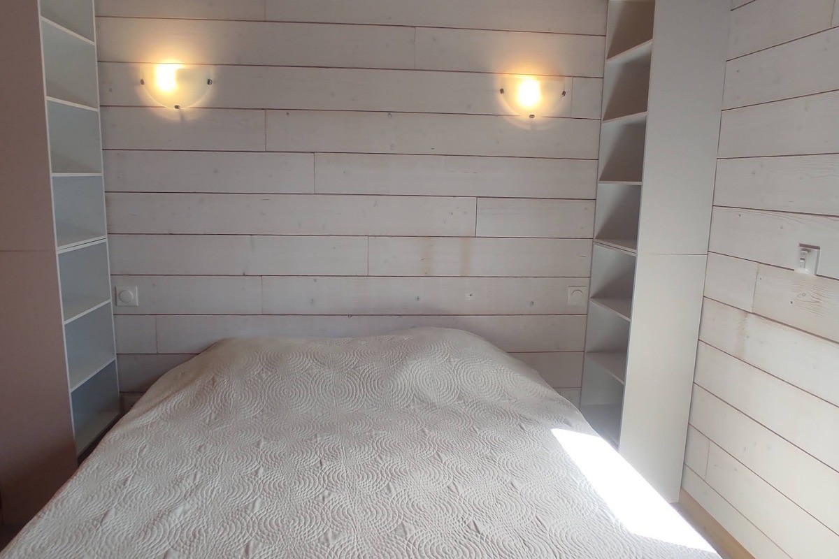La Cabane 2 la Vigne - Chambre avec lit 160cm