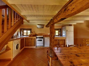 La salle à manger-cuisine du Gîte rural du Domaine de la Loge