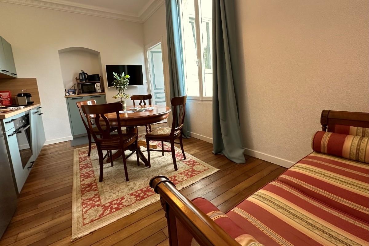 Cuisine avec salle de repas