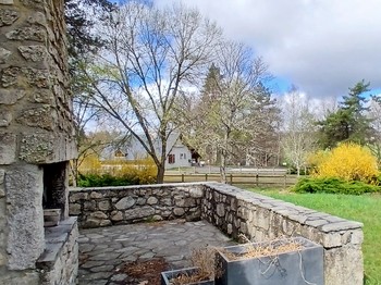 Etang de Farges, Saint Germain près Herment, Chalet Bleu - Terrasse avec barbecue