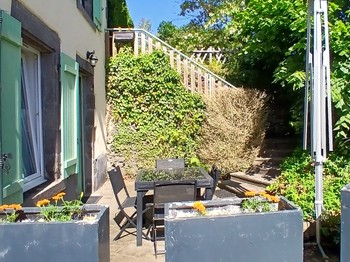 "Le Têtu" holiday cottage in Volvic: The Terrace
