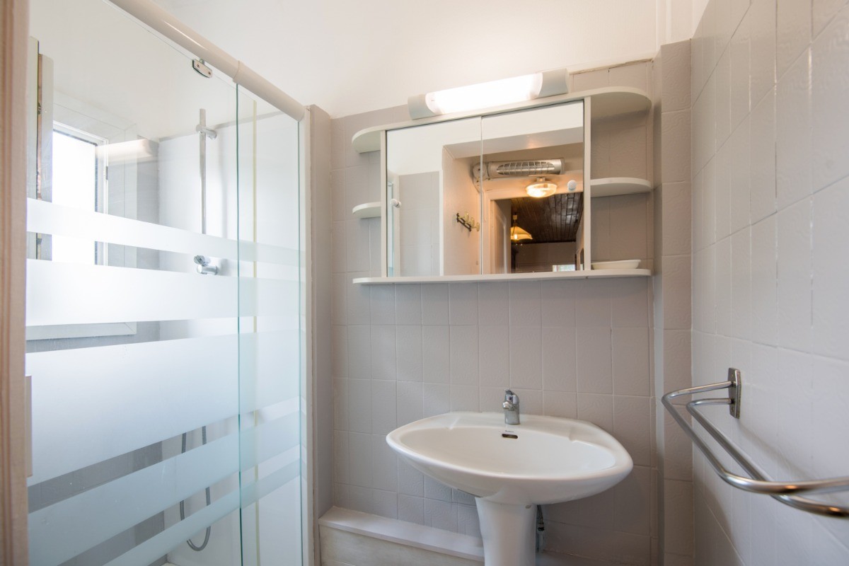 Petite salle de toilette