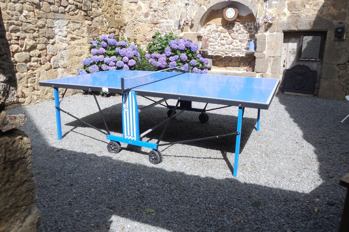Patio avec la table de ping pong