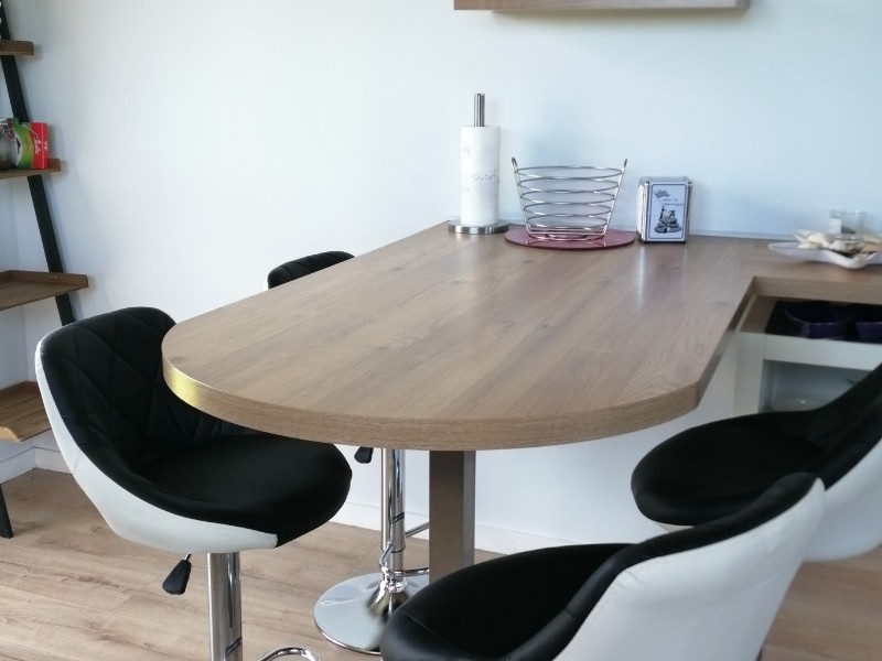 Dining area with comfortable new armchairs