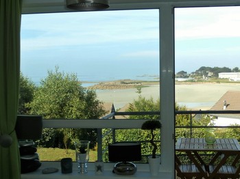 la grande et belle vue mer du séjour