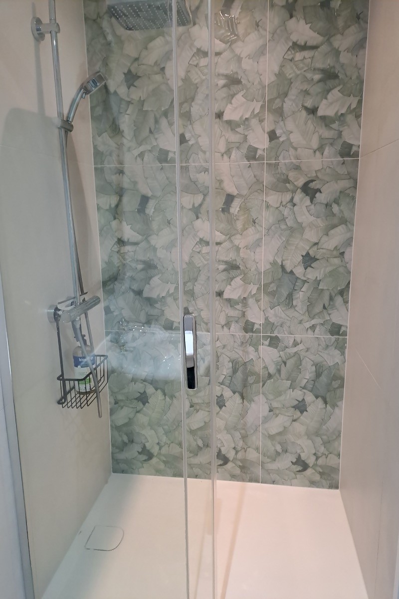 Perle d'Emeraude douche