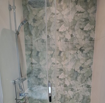 Perle d'Emeraude douche