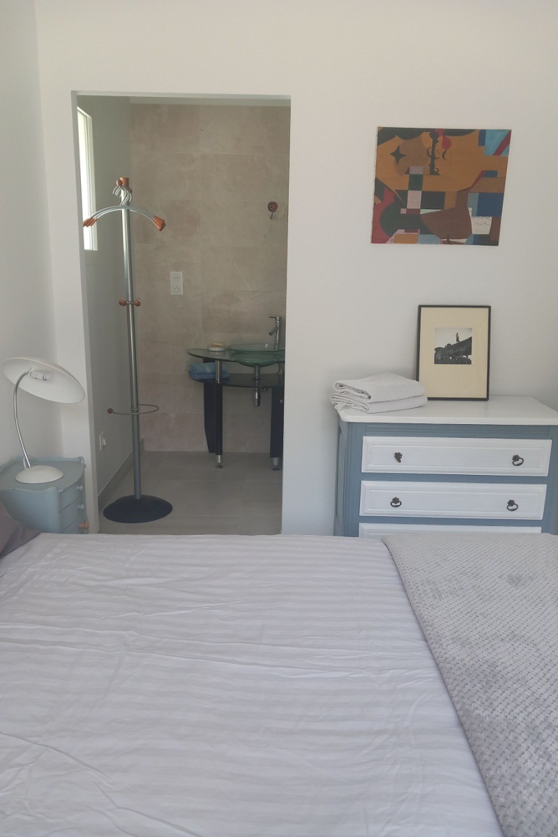 Sa 3e chambre avec salle d'eau individuelle CUJI Arvert