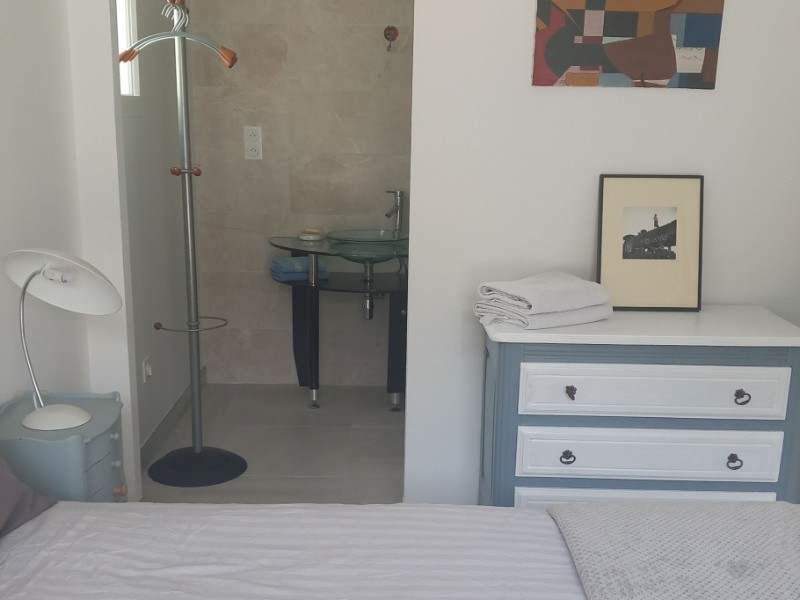 Sa 3e chambre avec salle d'eau individuelle CUJI Arvert