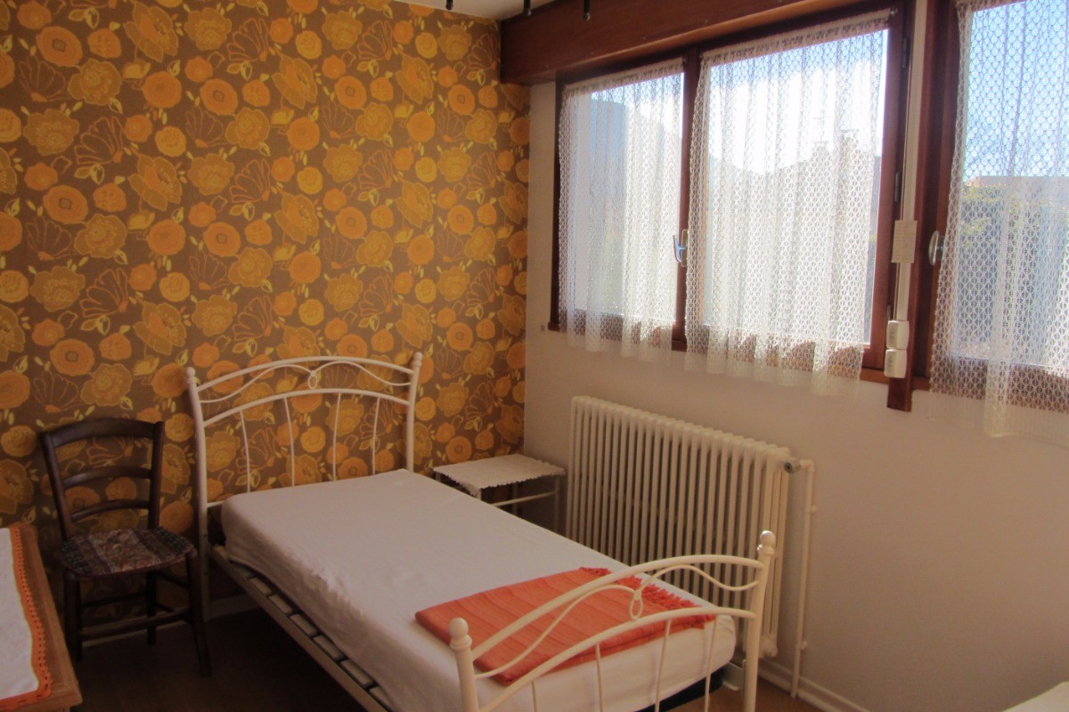 Chambre indépendante avec 2 lits jumeaux