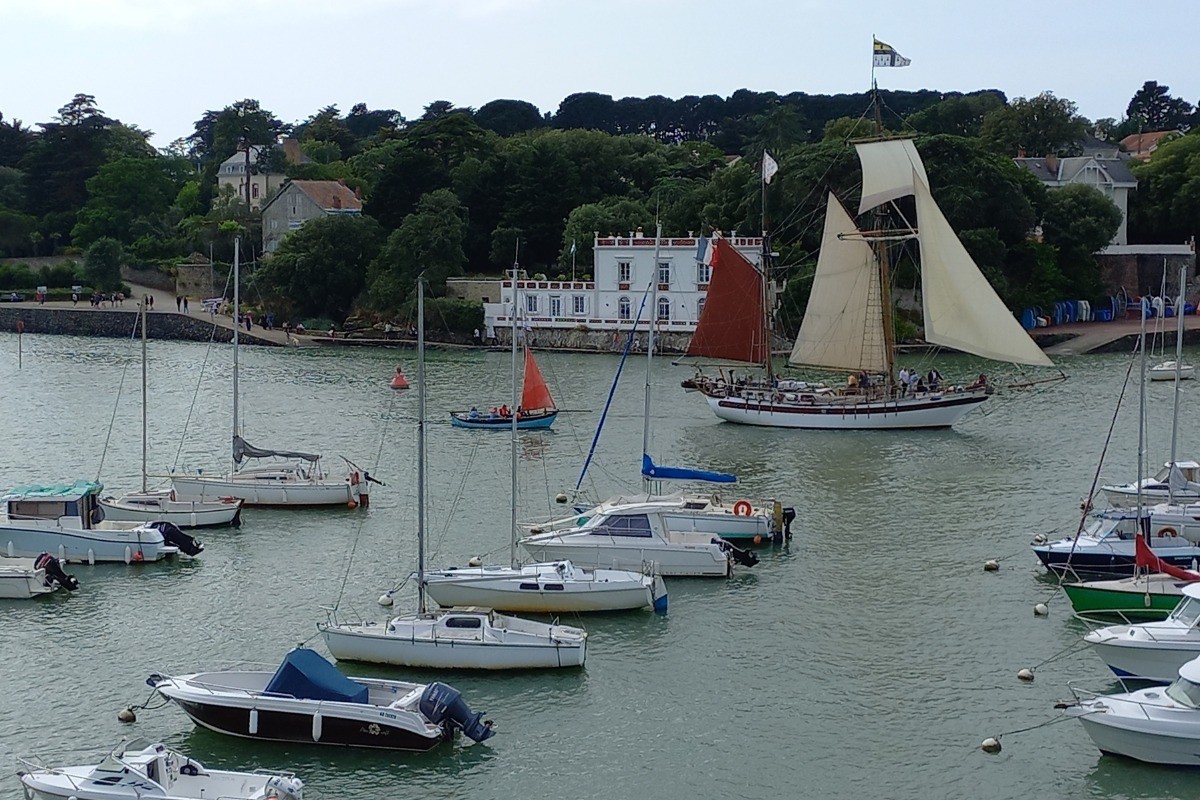 vieux gréement et villa "la malouine"