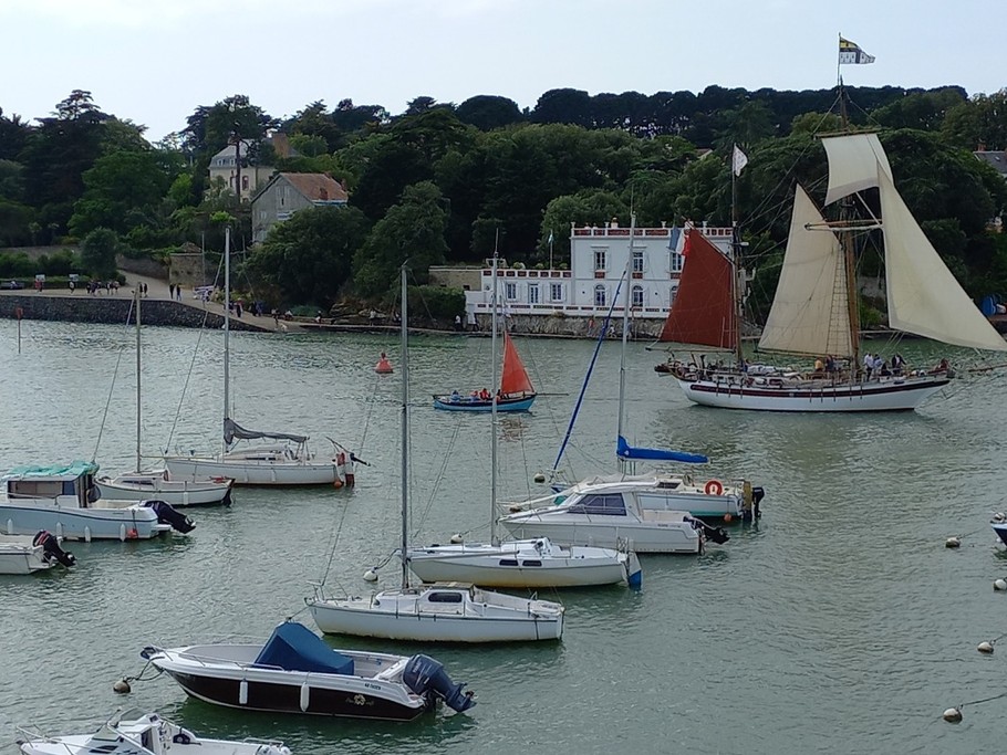vieux gréement et villa "la malouine"