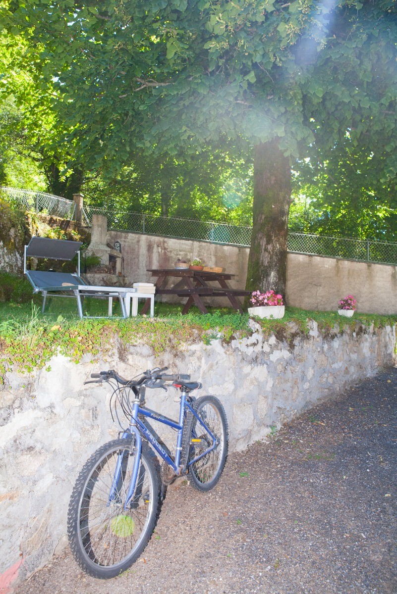 coin vélo, moto avec garage