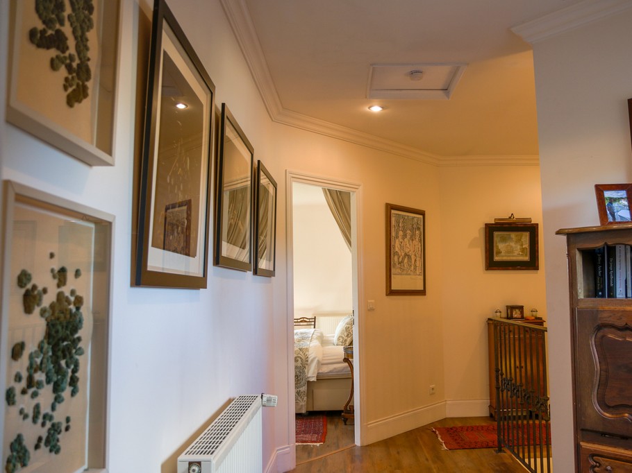 House first floor landing