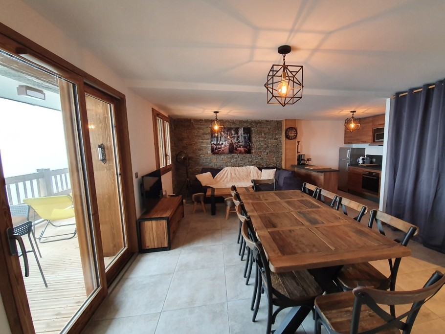 Salon, salle à manger, cuisine