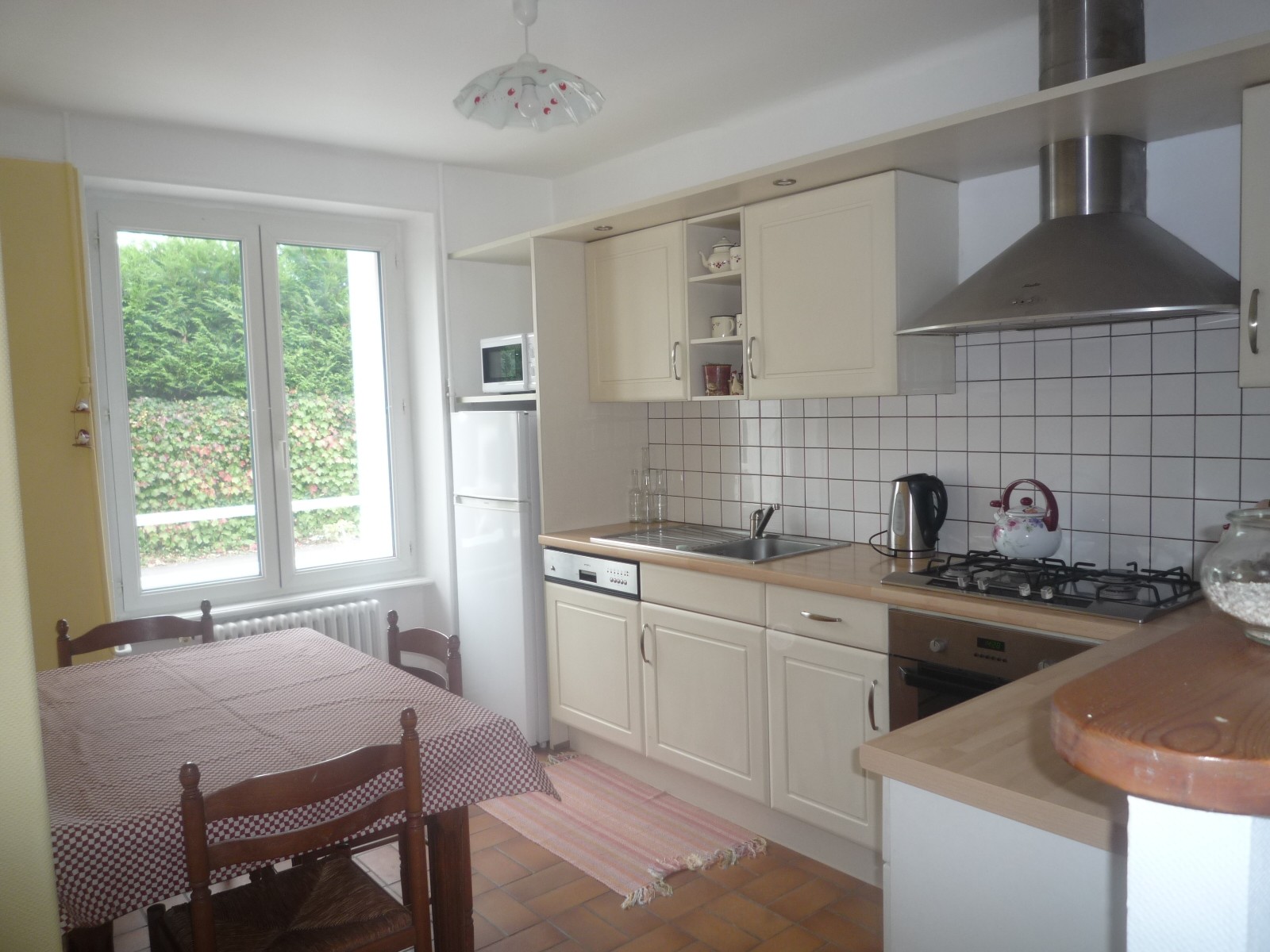 La cuisine donnant sur la venelle