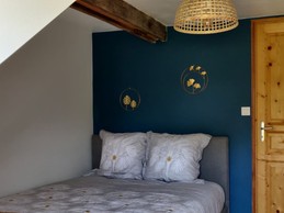 Chambre 1 / First bedroom