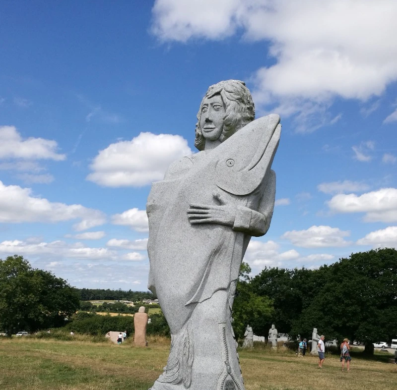 LA VALLEE DES SAINTS  CARNOET