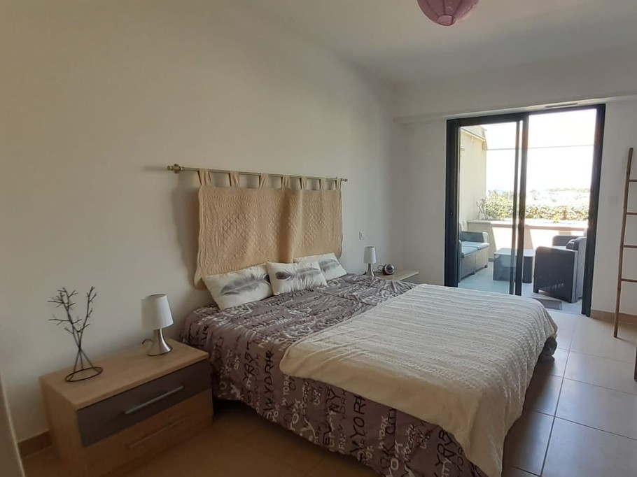 chambre avec lit 160cm