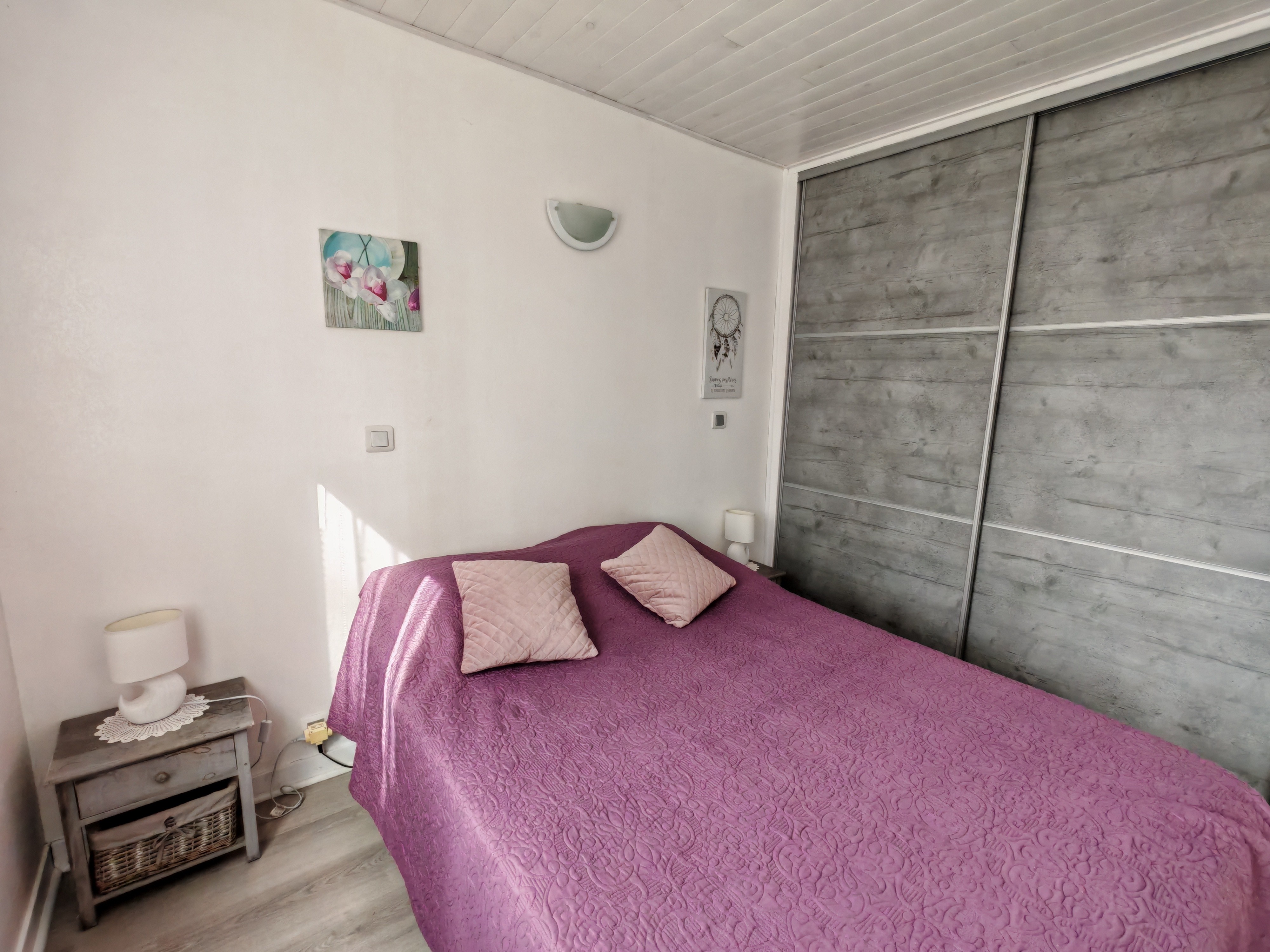 Chambre au rez-de-chaussée (1 lit 140)