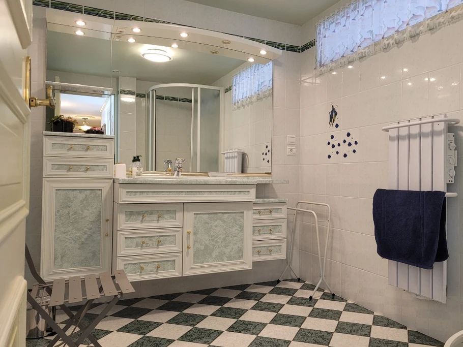 MARRELEC, location, Clévacances, Paimpol, proximité port et commerces, la salle d'eau