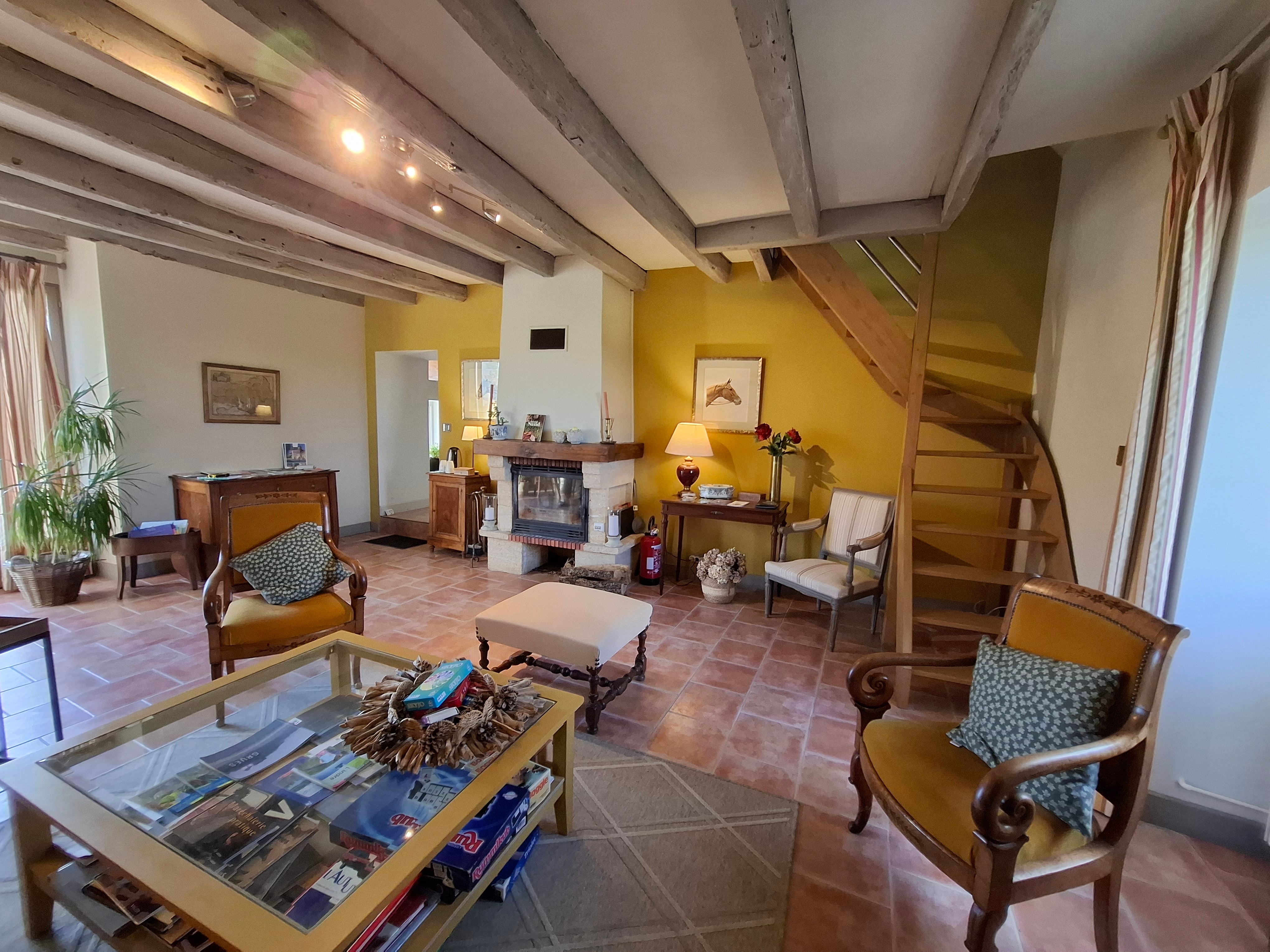 Grand Salon détente, lecture avec cheminée