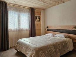 Chambre  - lit double + 2 lits superposés