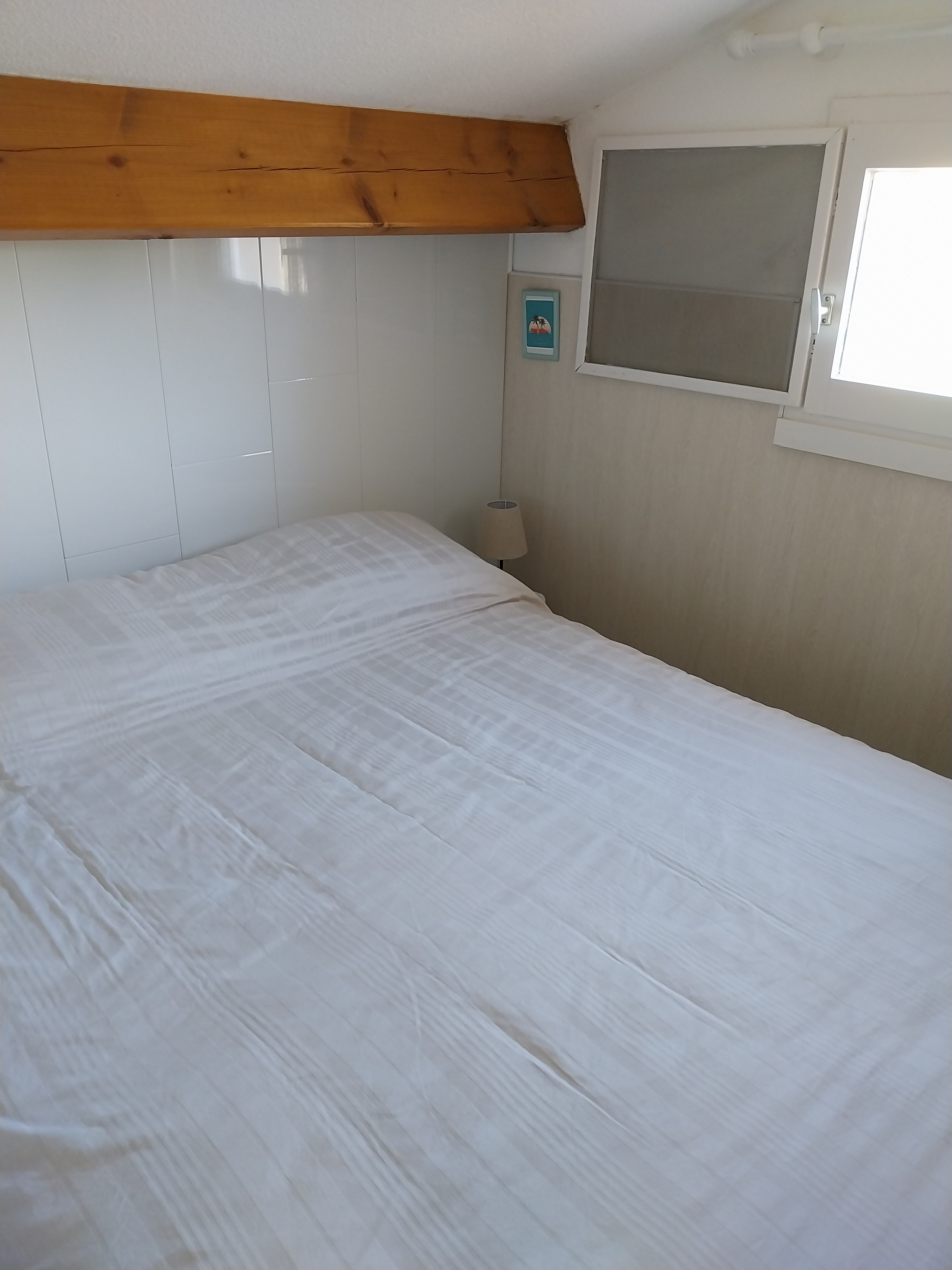 Chambre à l'étage en mezzanine