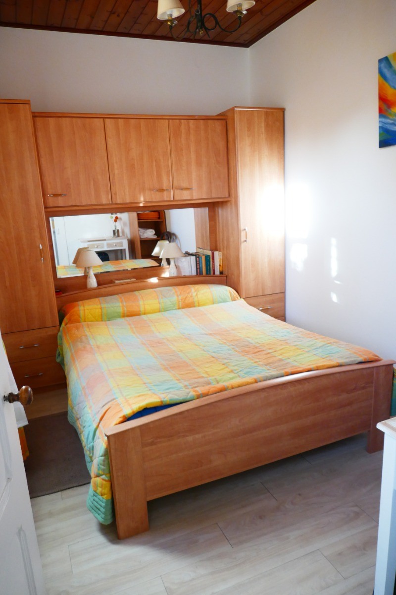 Chambre rez-de-chaussée