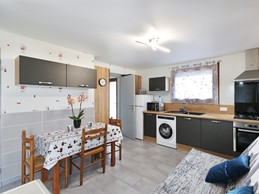 Cuisine ouverte sur salon séjour - Appartement RDC Aumontzey