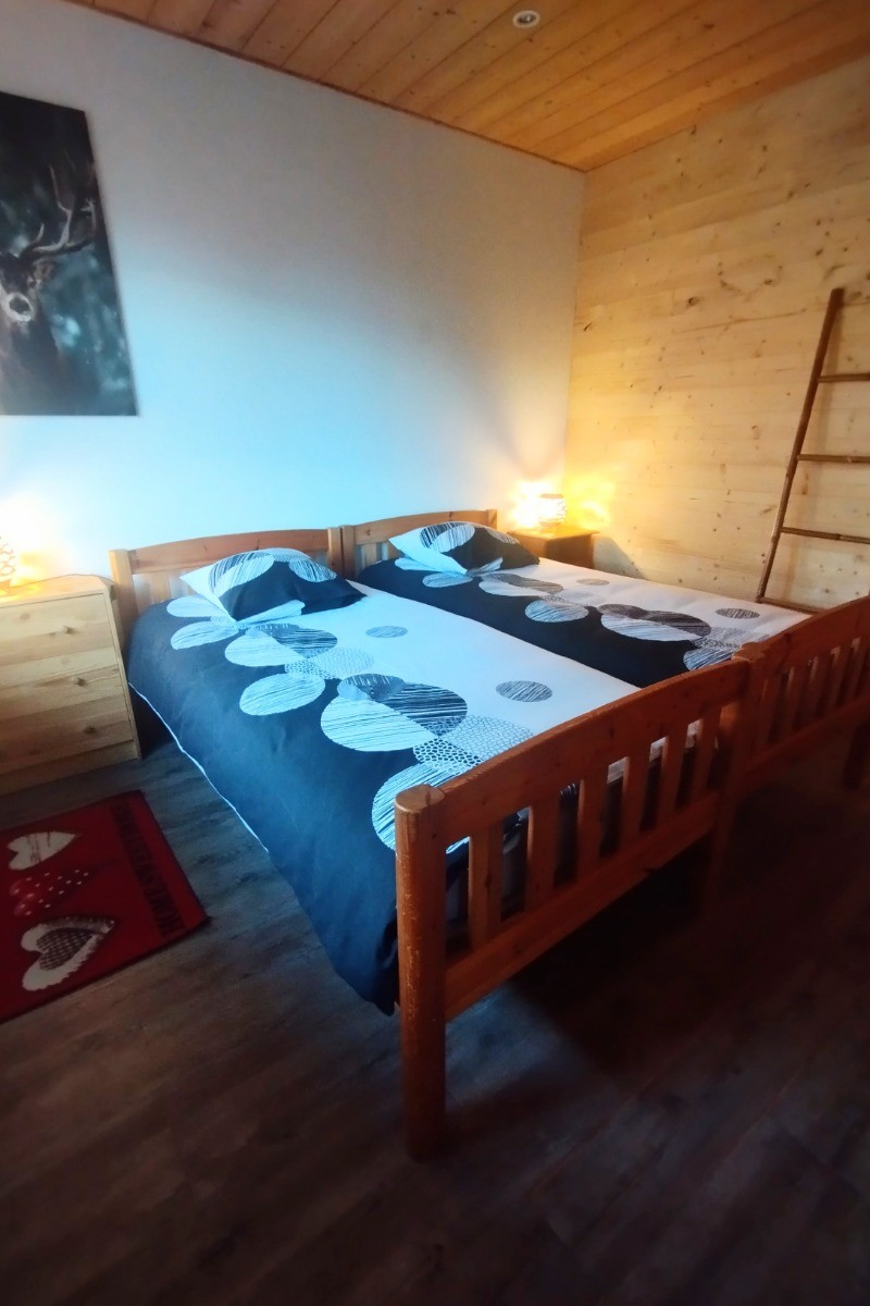 Chambre à coucher 1