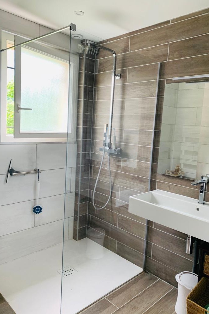 Salle de douche RDC