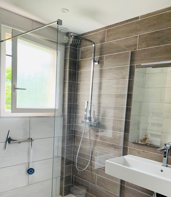 Salle de douche RDC