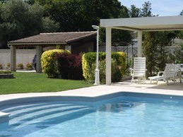 Piscine pergola