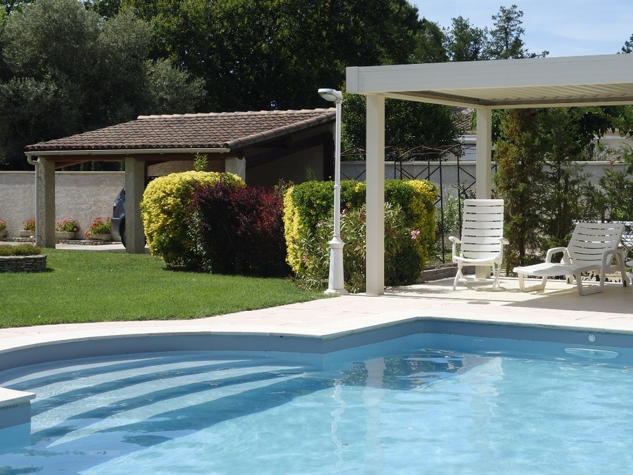 Piscine pergola
