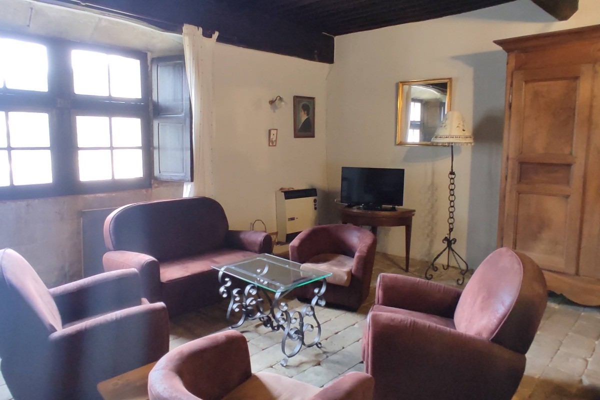 La Cheysserie - Maison forte du 13eme siècle dans la vallée de l'Eyrieux - Coin salon