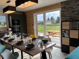 Pièce de vie côté repas