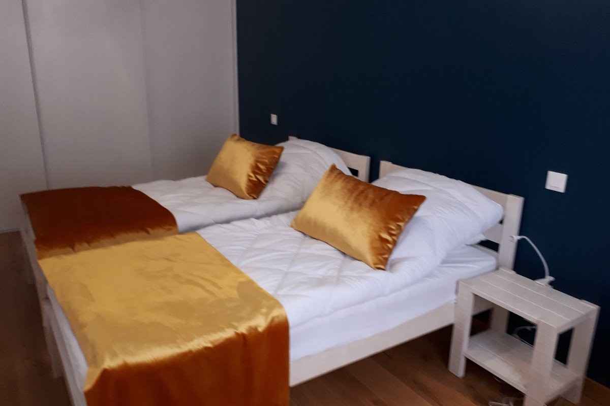 Chambre de 14 m² grand placard