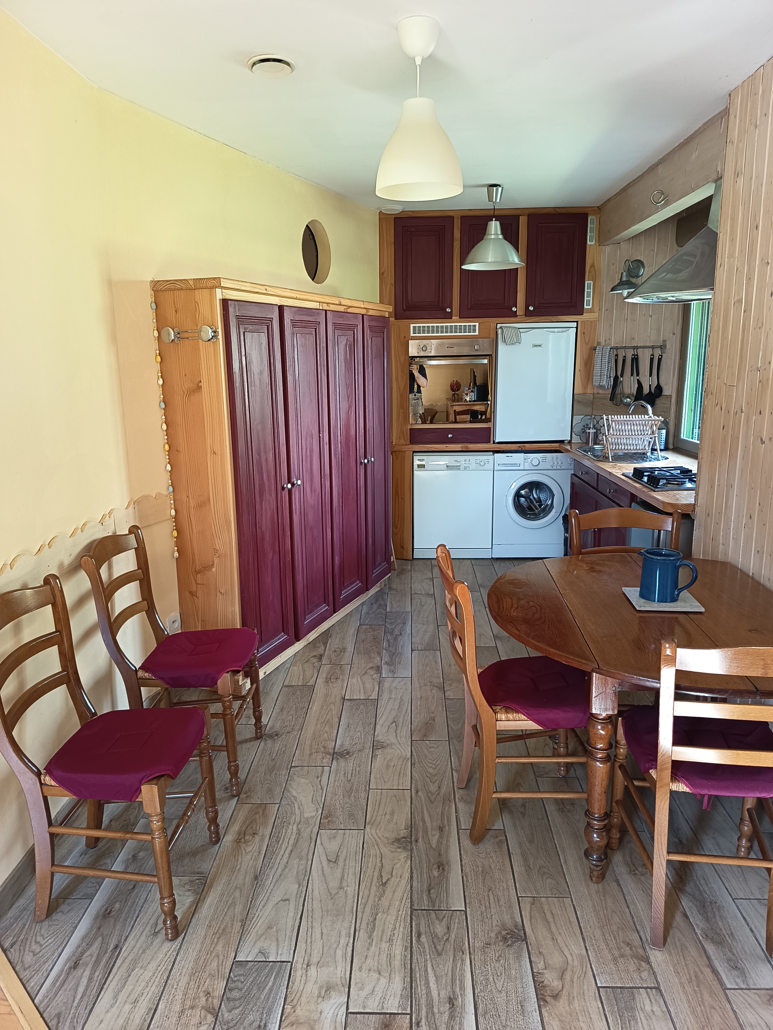 Kitchen area