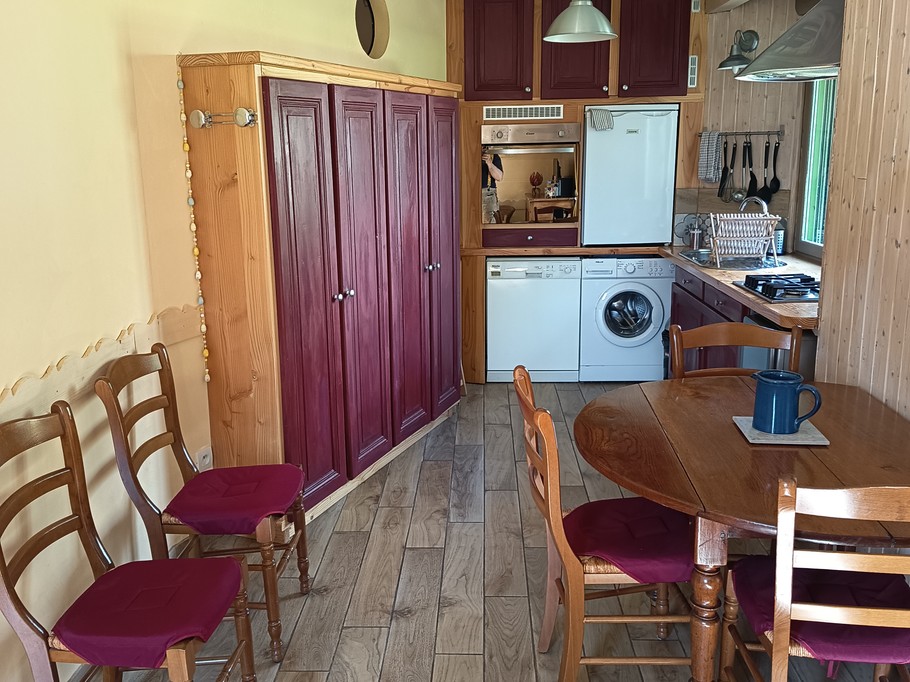 Kitchen area