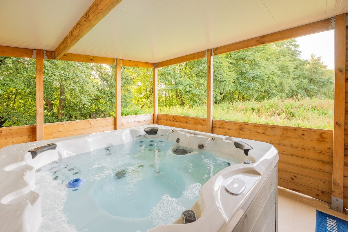 jacuzzi